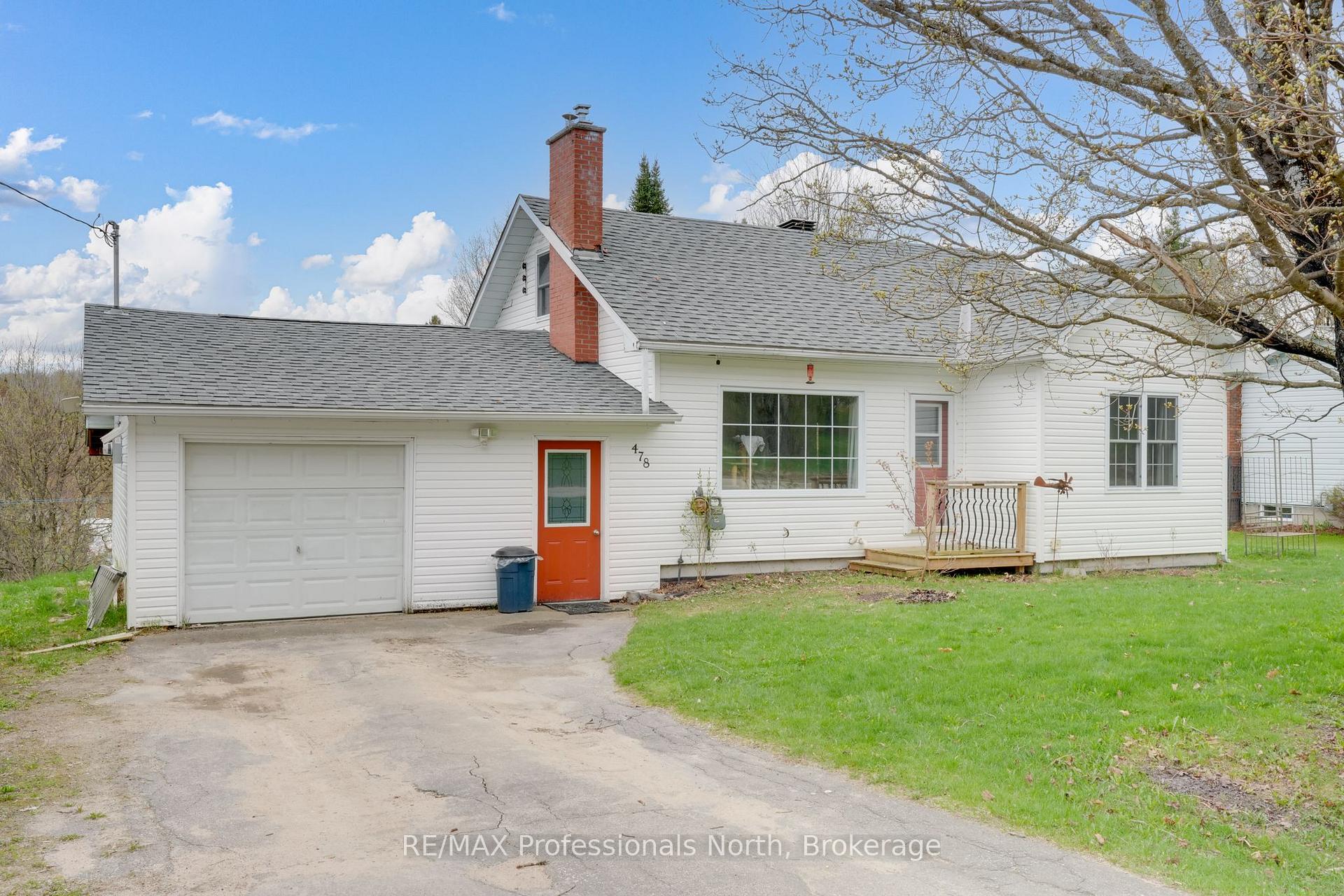 Photo 1 of 478 High Street, Burk's Falls — HOMEH