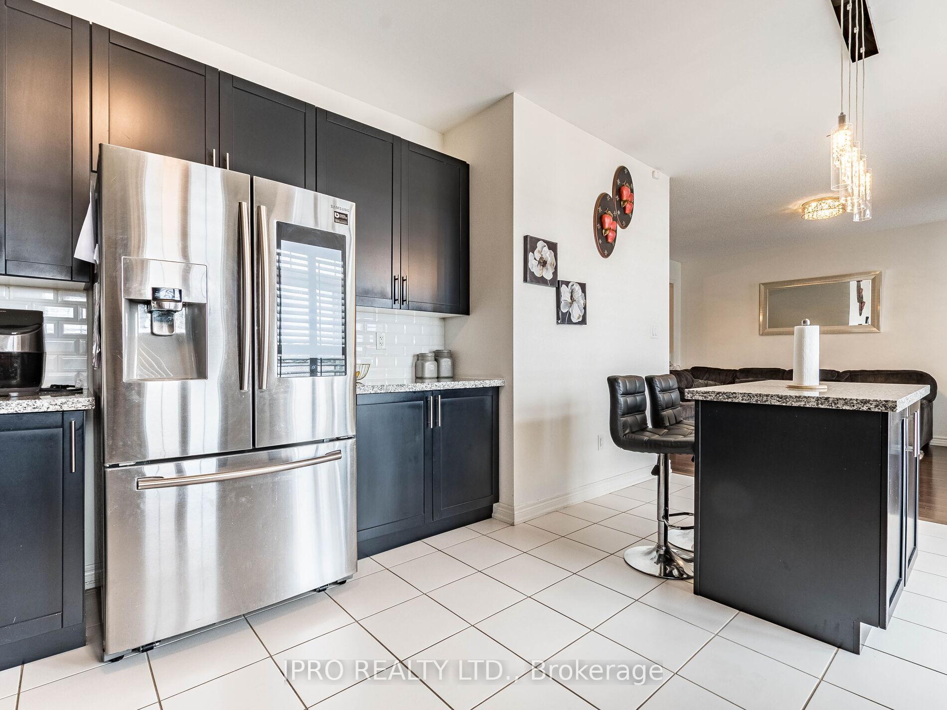 Photo 24 of 22 O'connor Crescent, Brampton, Northwest Brampton — HOMEH