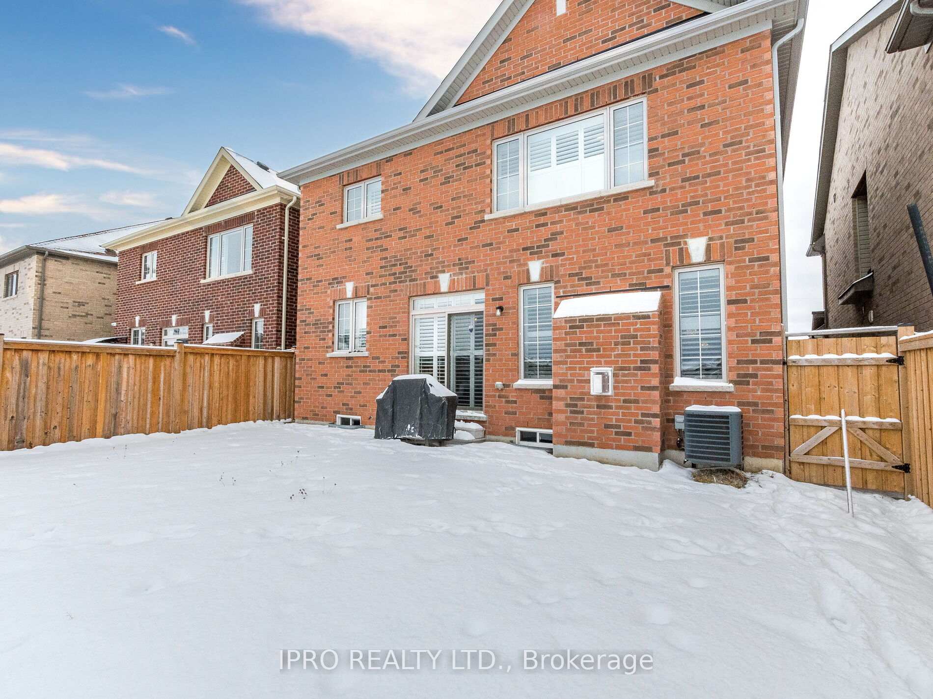 Photo 50 of 22 O'connor Crescent, Brampton, Northwest Brampton — HOMEH