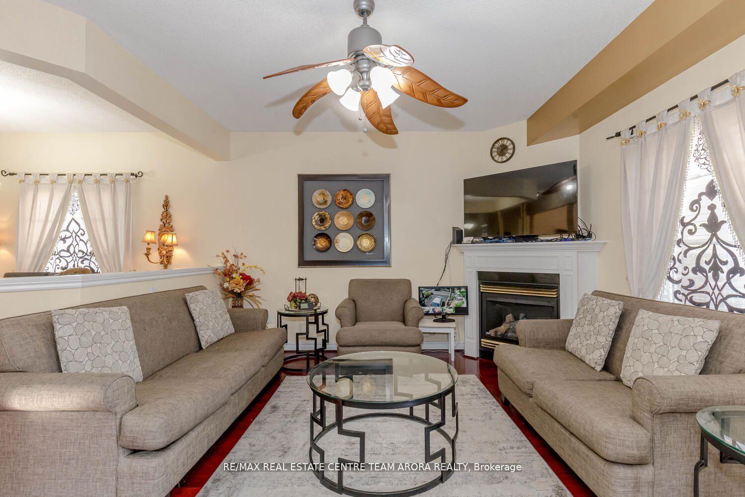 Photo 13 of 61 Charcoal Way, Brampton, Bram West — HOMEH