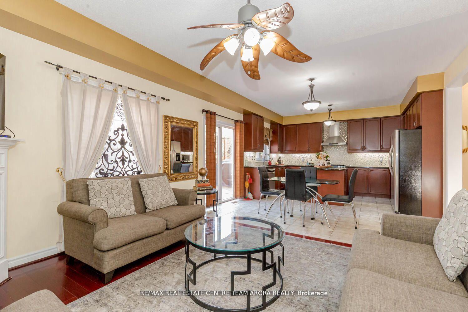 Photo 14 of 61 Charcoal Way, Brampton, Bram West — HOMEH