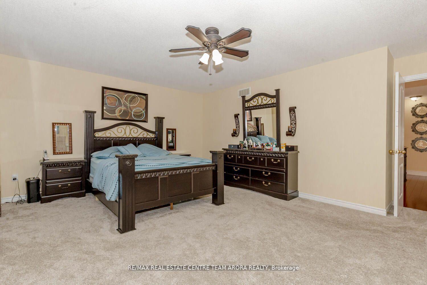 Photo 23 of 61 Charcoal Way, Brampton, Bram West — HOMEH
