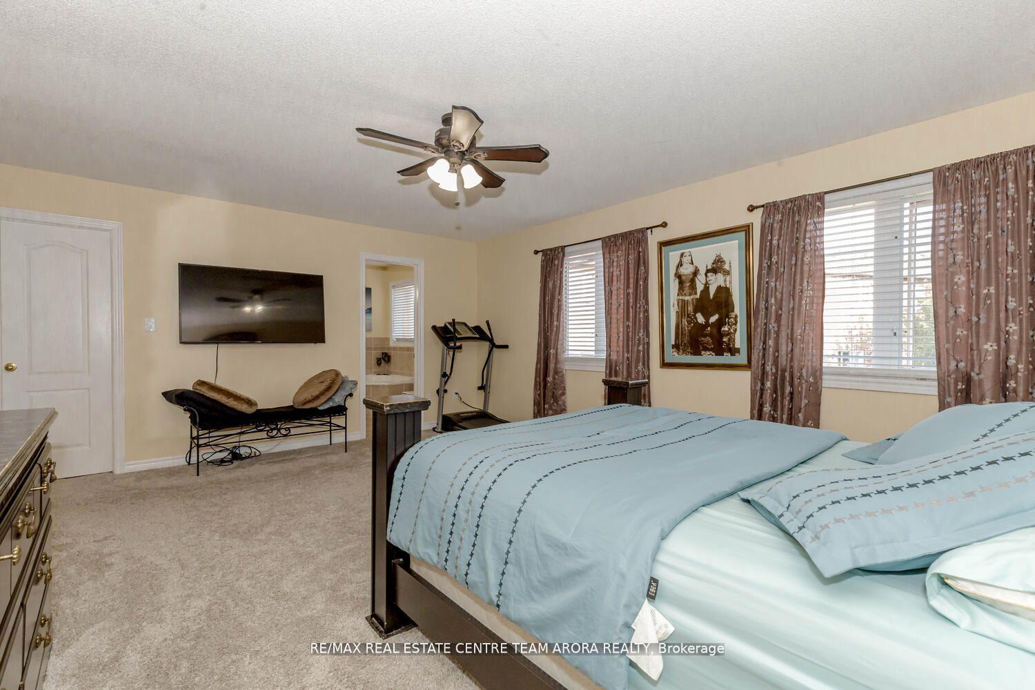 Photo 24 of 61 Charcoal Way, Brampton, Bram West — HOMEH