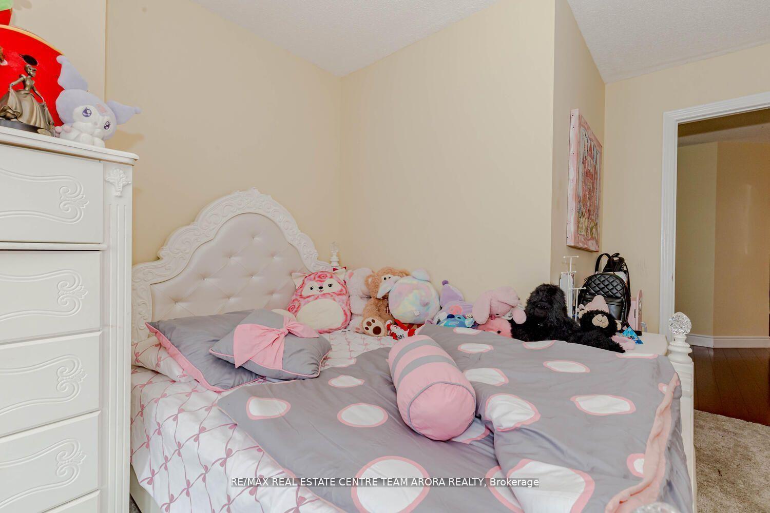 Photo 31 of 61 Charcoal Way, Brampton, Bram West — HOMEH