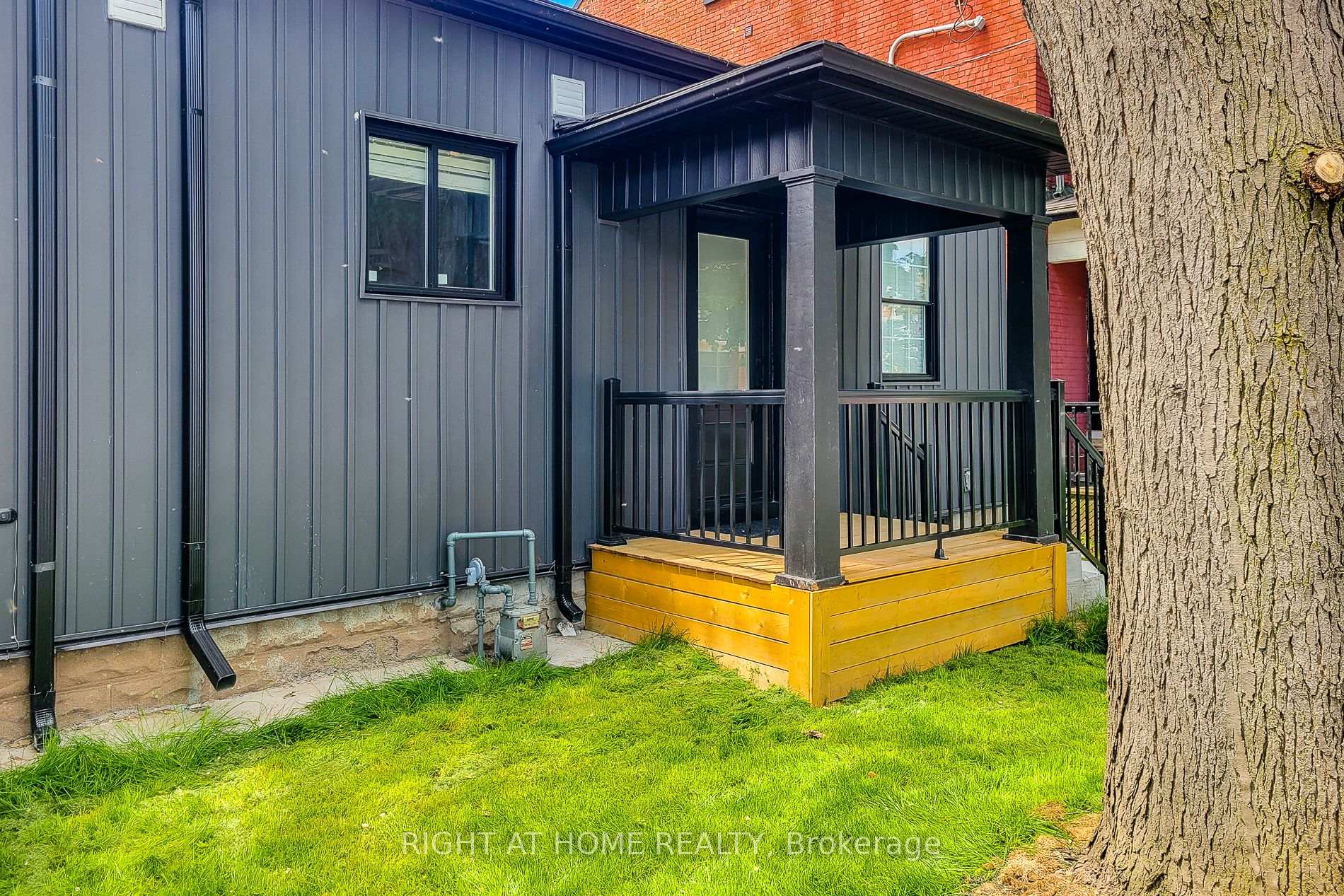 Photo 2 of 53 West Avenue N, Hamilton, Landsdale — HOMEH