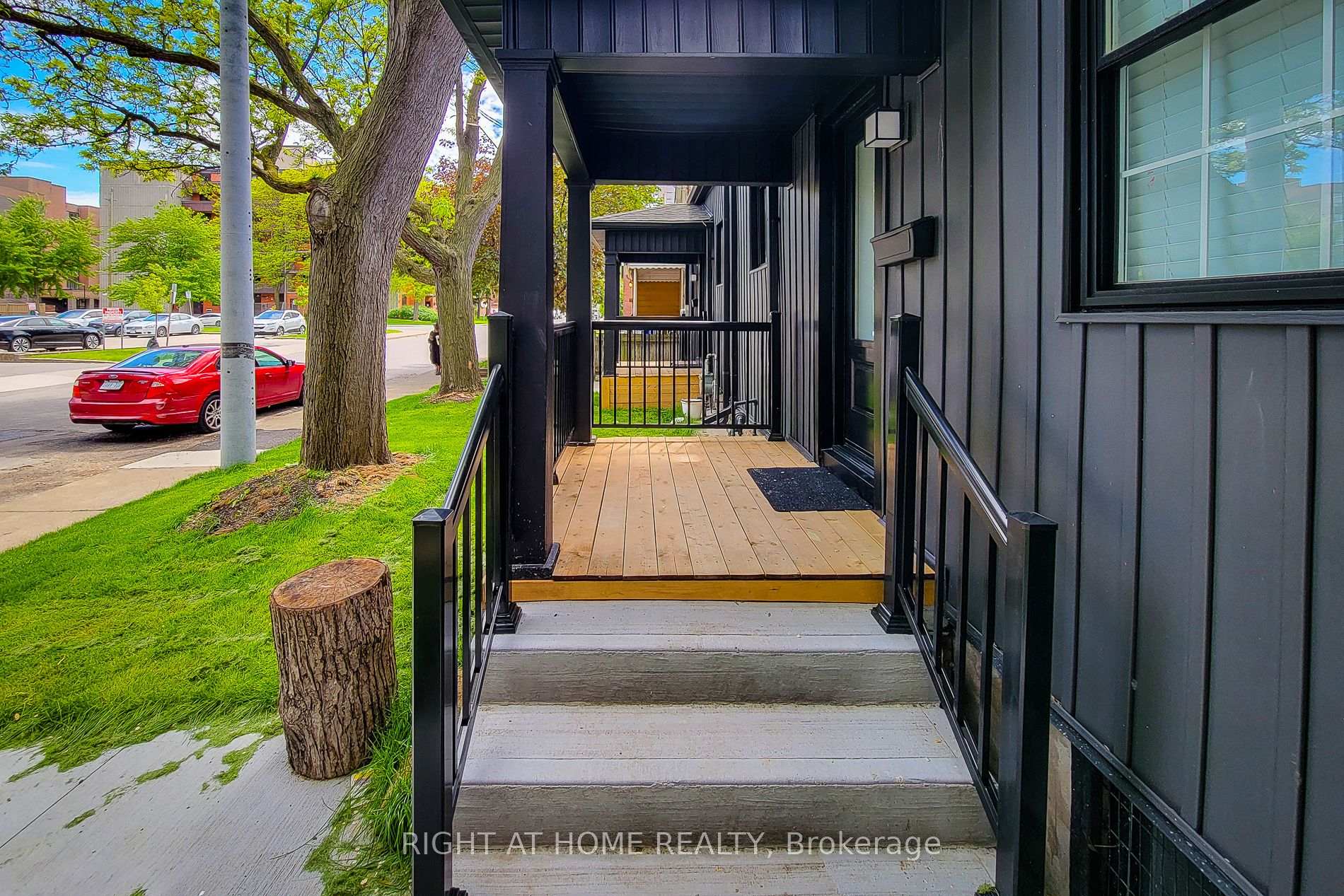 Photo 4 of 53 West Avenue N, Hamilton, Landsdale — HOMEH
