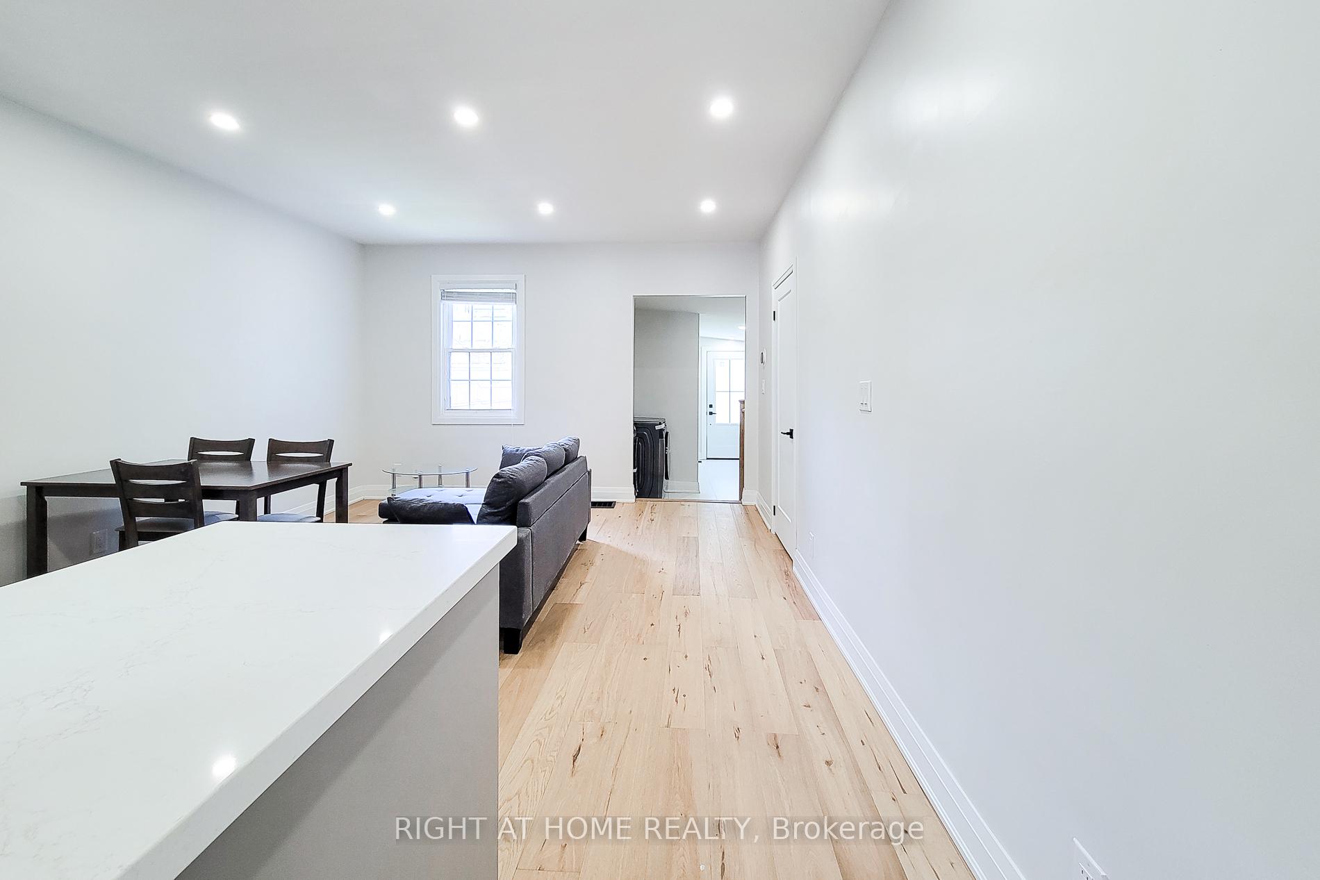 Photo 7 of 53 West Avenue N, Hamilton, Landsdale — HOMEH