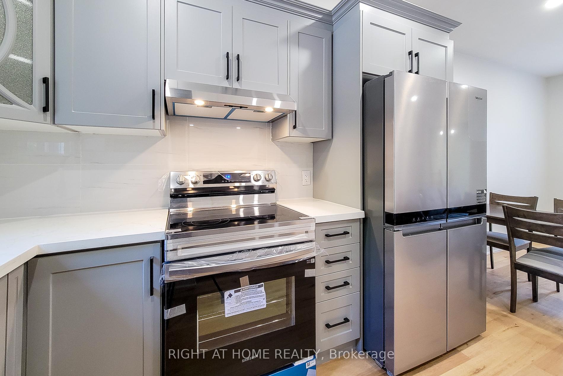 Photo 10 of 53 West Avenue N, Hamilton, Landsdale — HOMEH