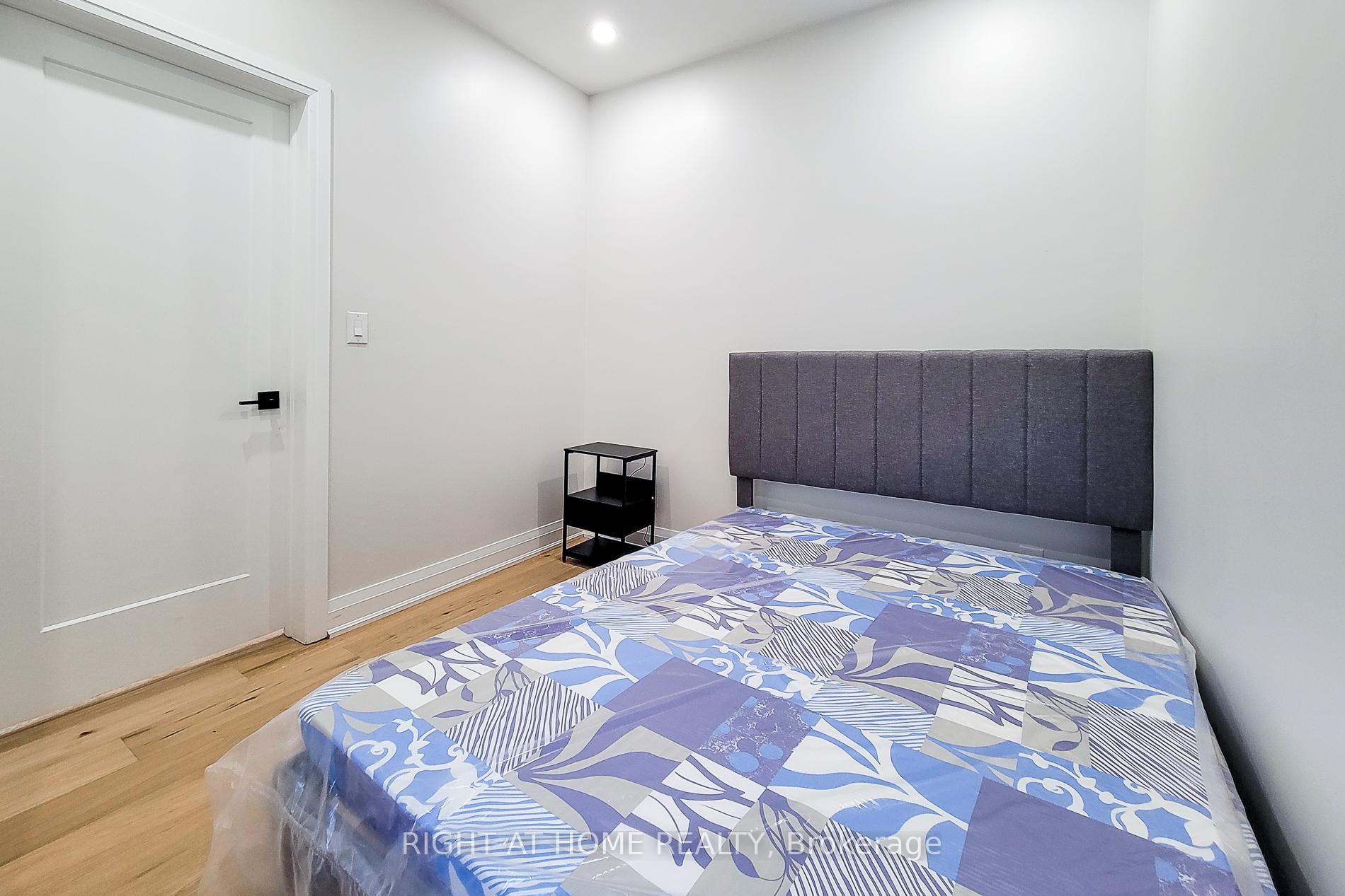 Photo 14 of 53 West Avenue N, Hamilton, Landsdale — HOMEH