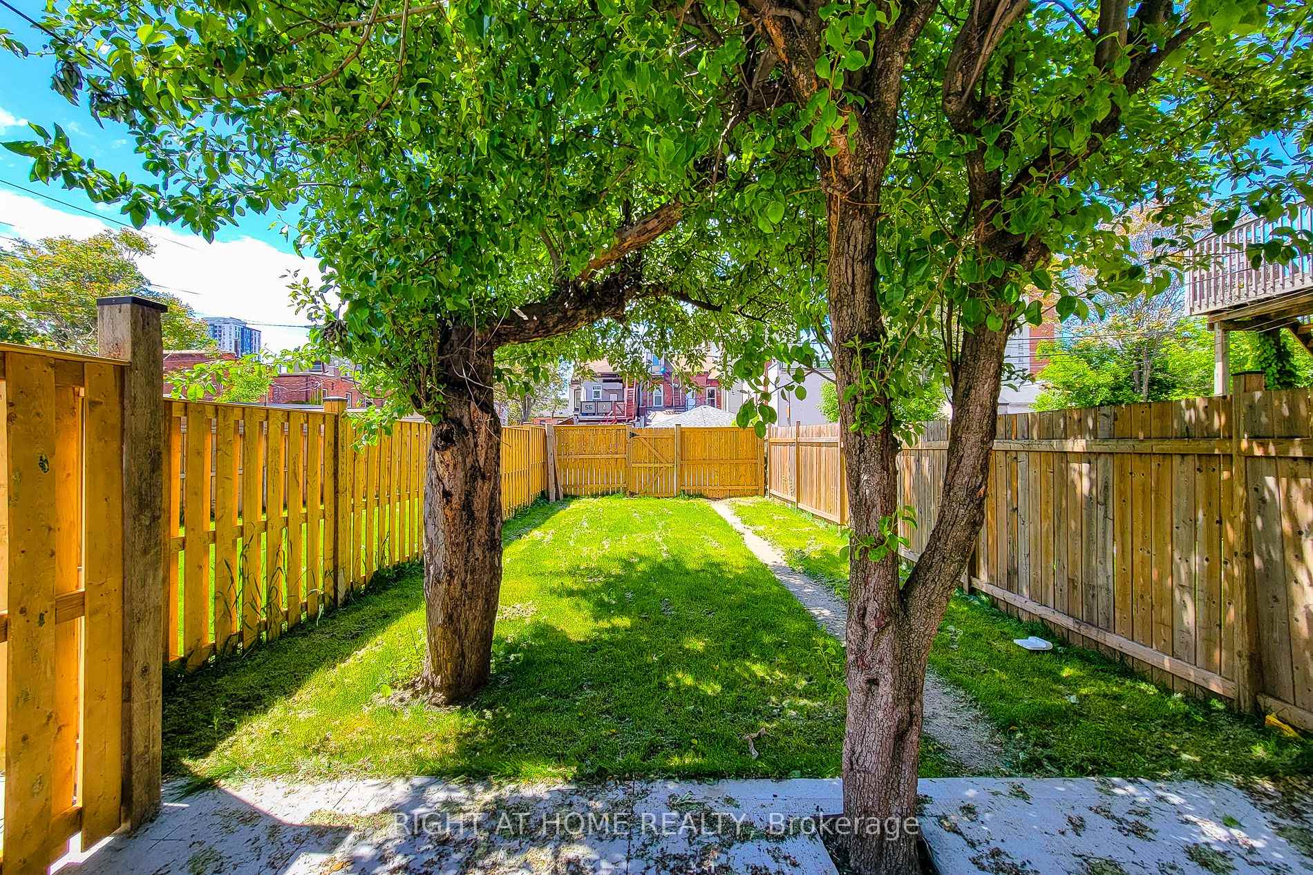 Photo 24 of 53 West Avenue N, Hamilton, Landsdale — HOMEH