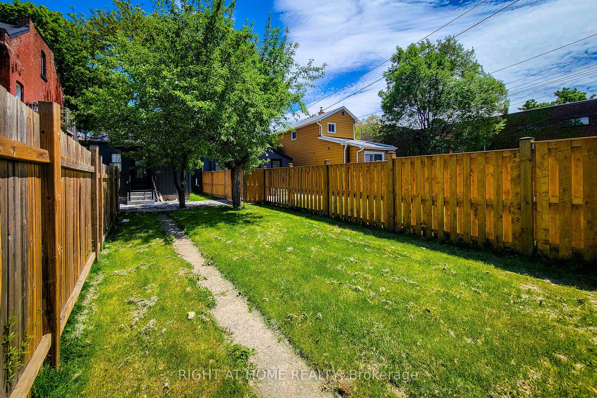 Photo 25 of 53 West Avenue N, Hamilton, Landsdale — HOMEH