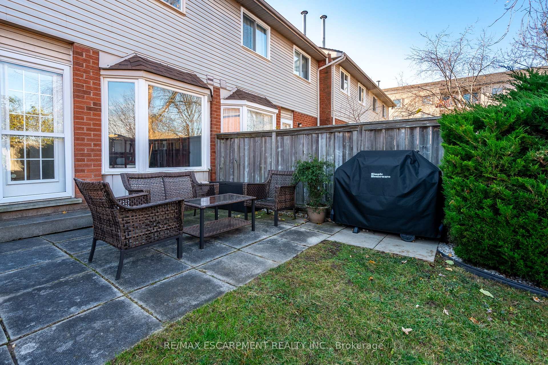 Front of 85 Royalvista Drive