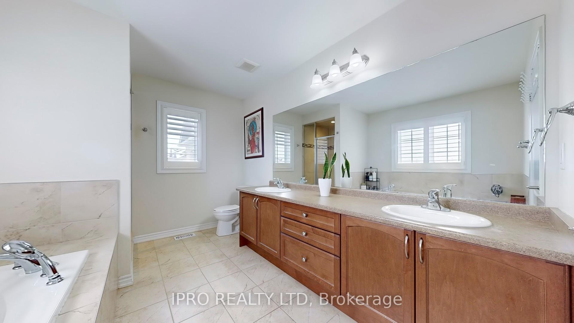 Photo 17 of 36 Yarmouth Street, Brampton, Northwest Brampton — HOMEH
