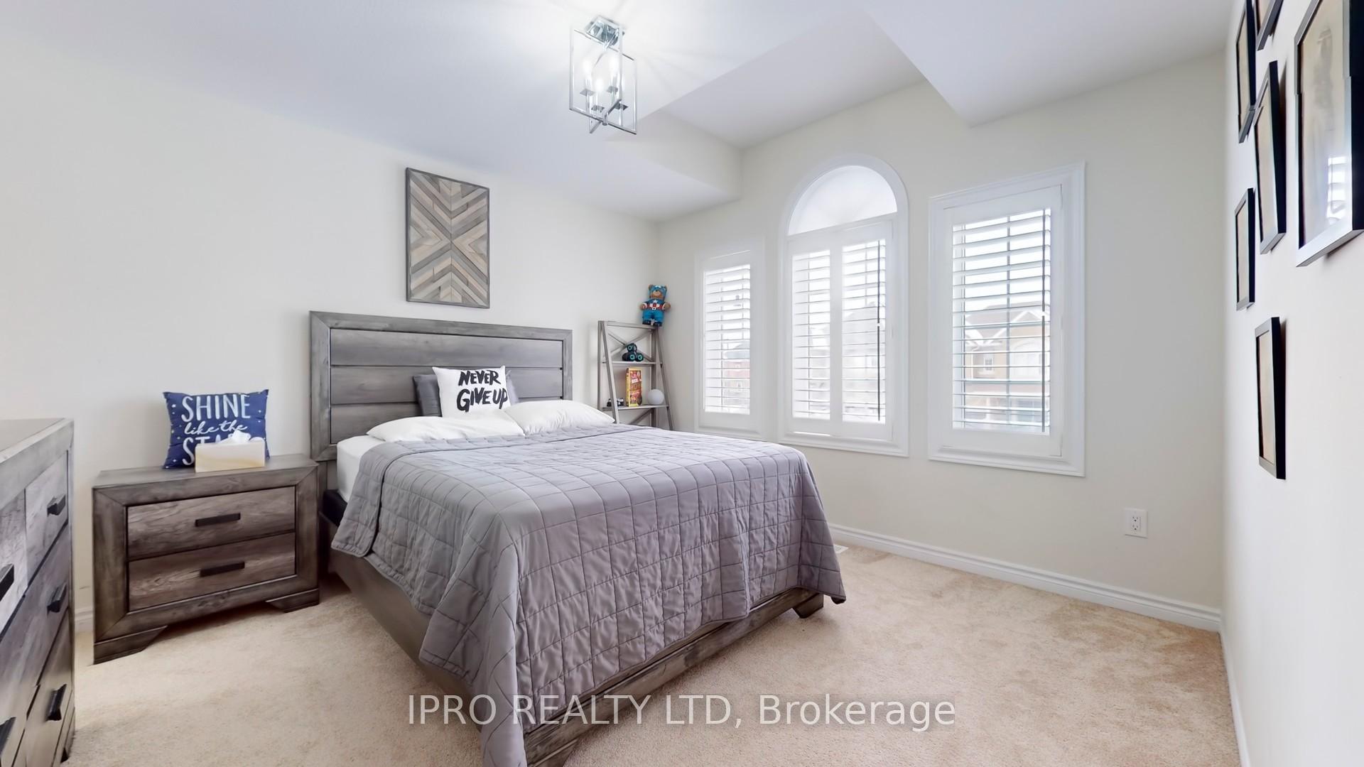 Photo 19 of 36 Yarmouth Street, Brampton, Northwest Brampton — HOMEH