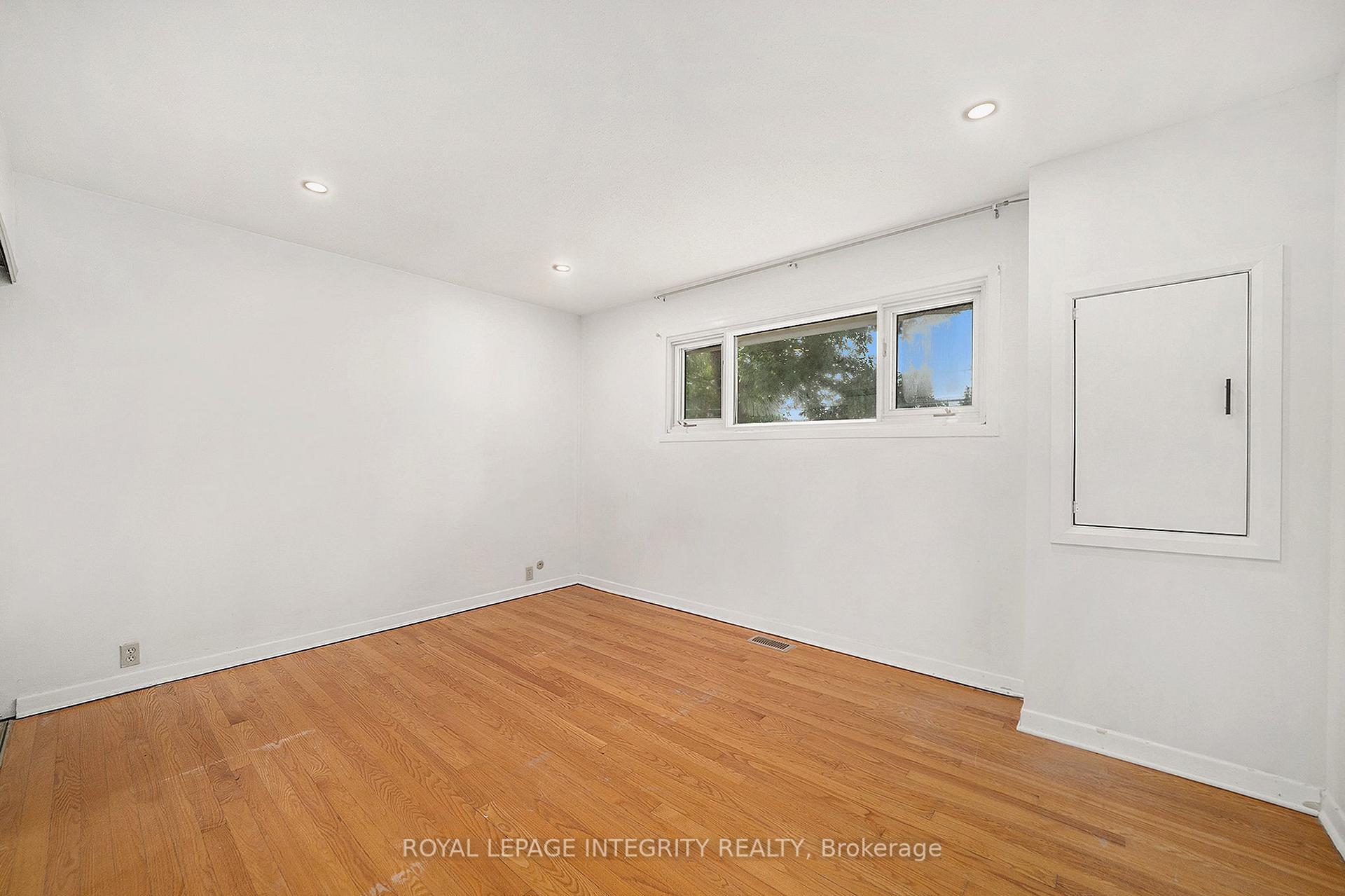 Photo 11 of Unit A, 58 Wigan Drive, Ottawa, Borden Farm/Stewart Farm/Carleton Heights/Parkwood Hills — HOMEH
