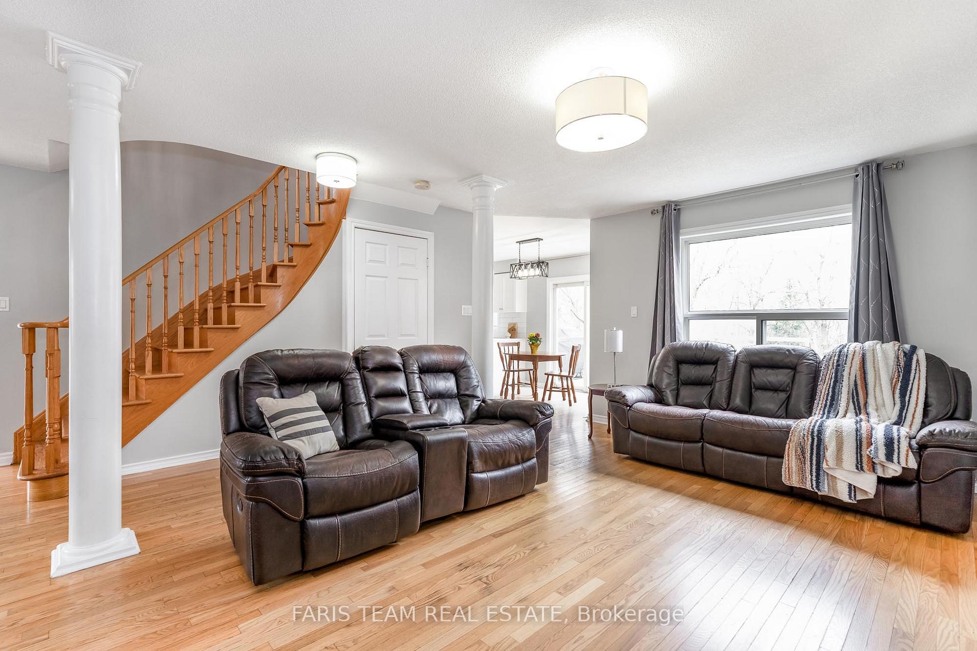 Photo 9 of 121 Nicholson Drive, Barrie, Ardagh — HOMEH