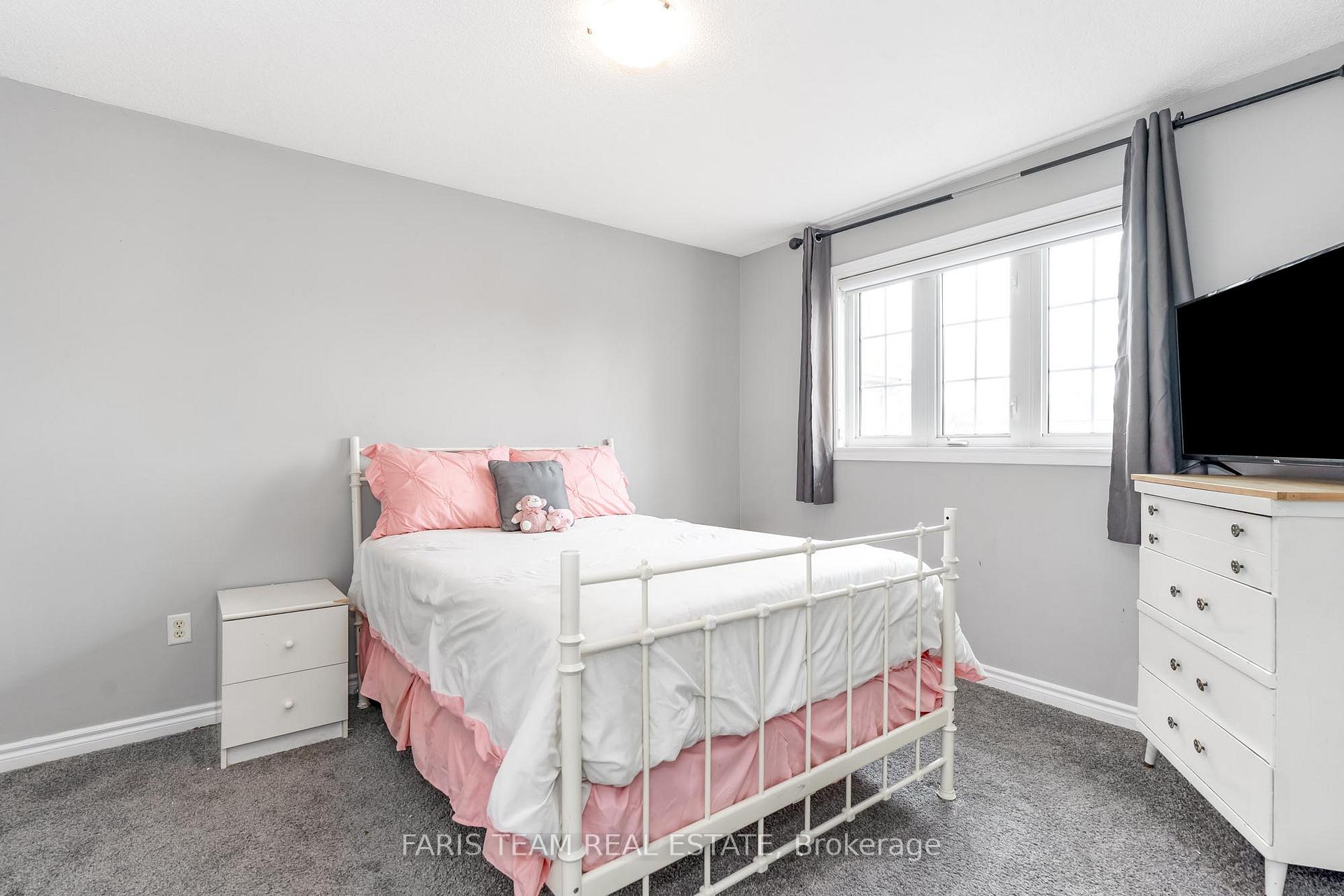 Photo 14 of 121 Nicholson Drive, Barrie, Ardagh — HOMEH