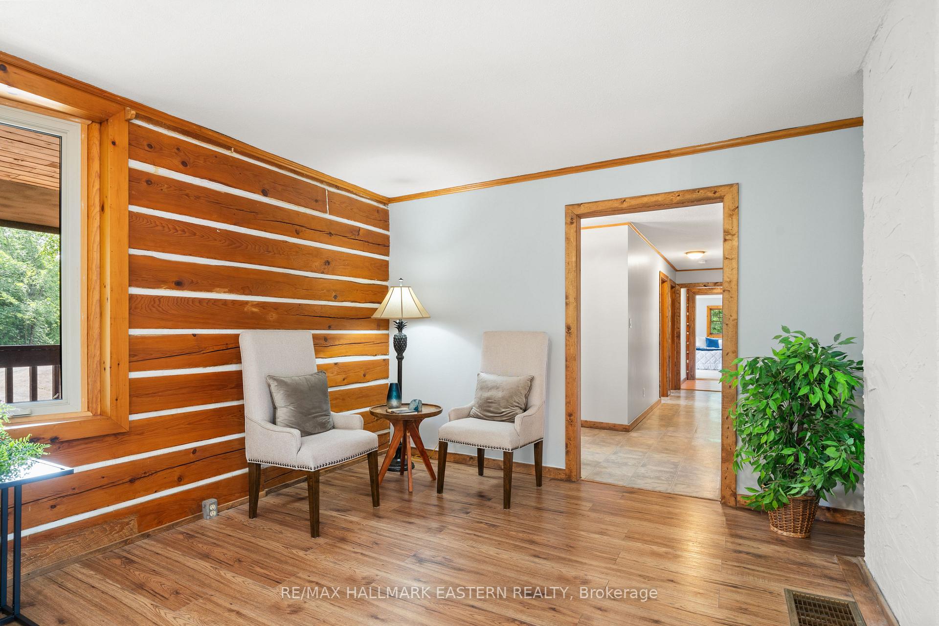 Photo 10 of 939 Centre Road, Douro-Dummer — HOMEH