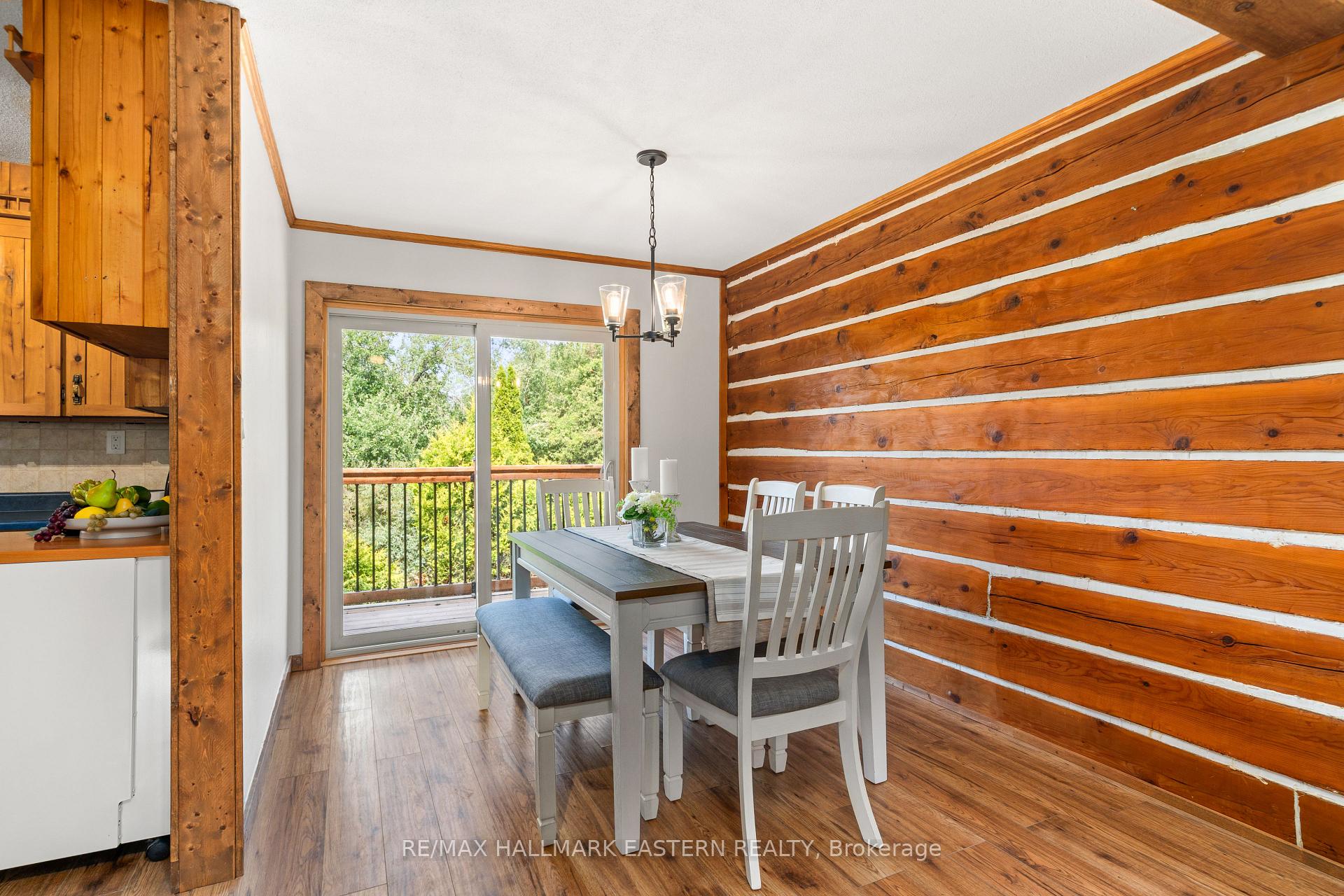 Photo 12 of 939 Centre Road, Douro-Dummer — HOMEH