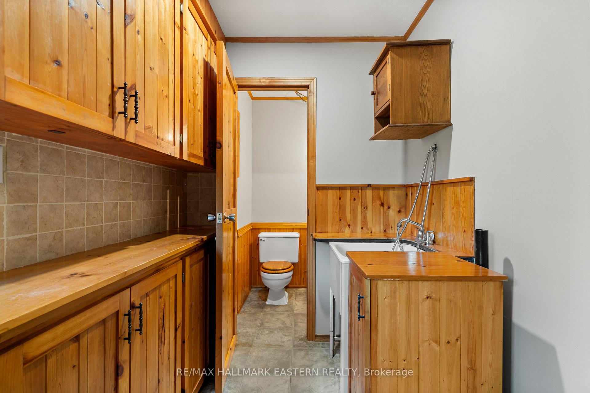 Photo 15 of 939 Centre Road, Douro-Dummer — HOMEH