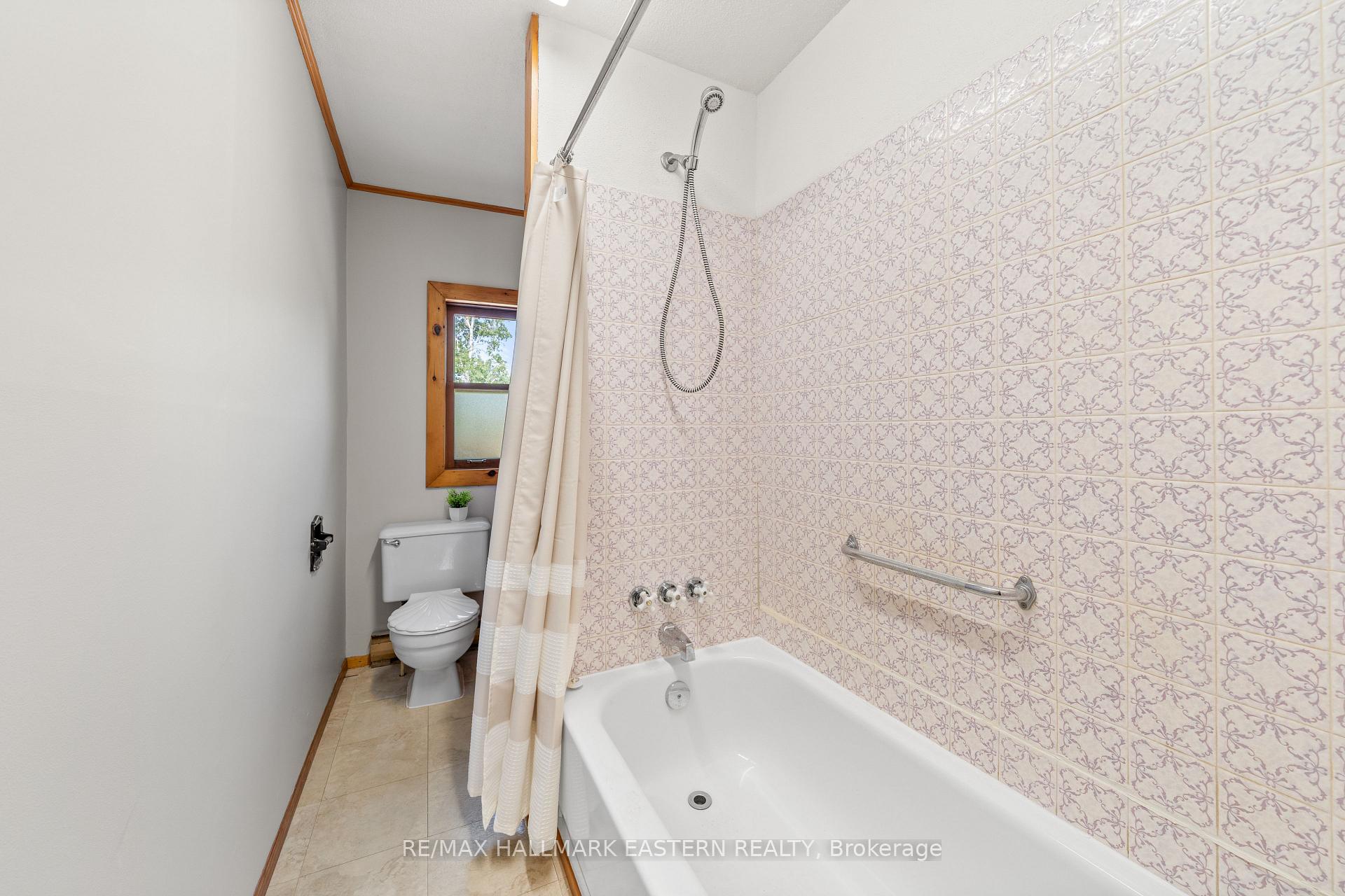 Photo 28 of 939 Centre Road, Douro-Dummer — HOMEH