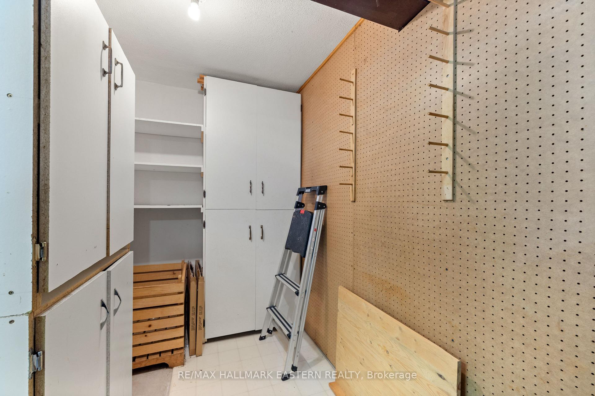 Photo 35 of 939 Centre Road, Douro-Dummer — HOMEH