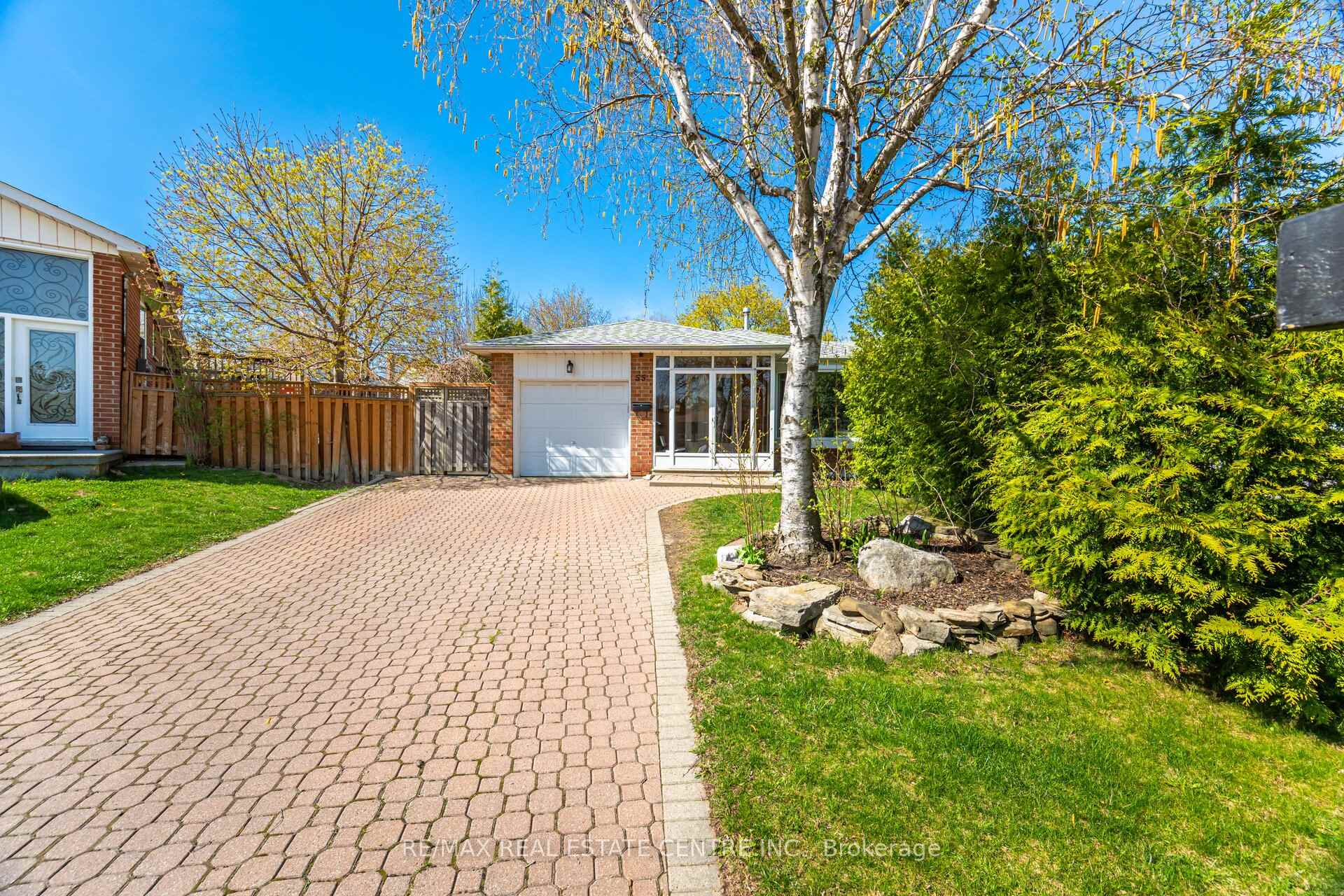 Photo 1 of 55 Mallard Crescent, Brampton, Central Park — HOMEH