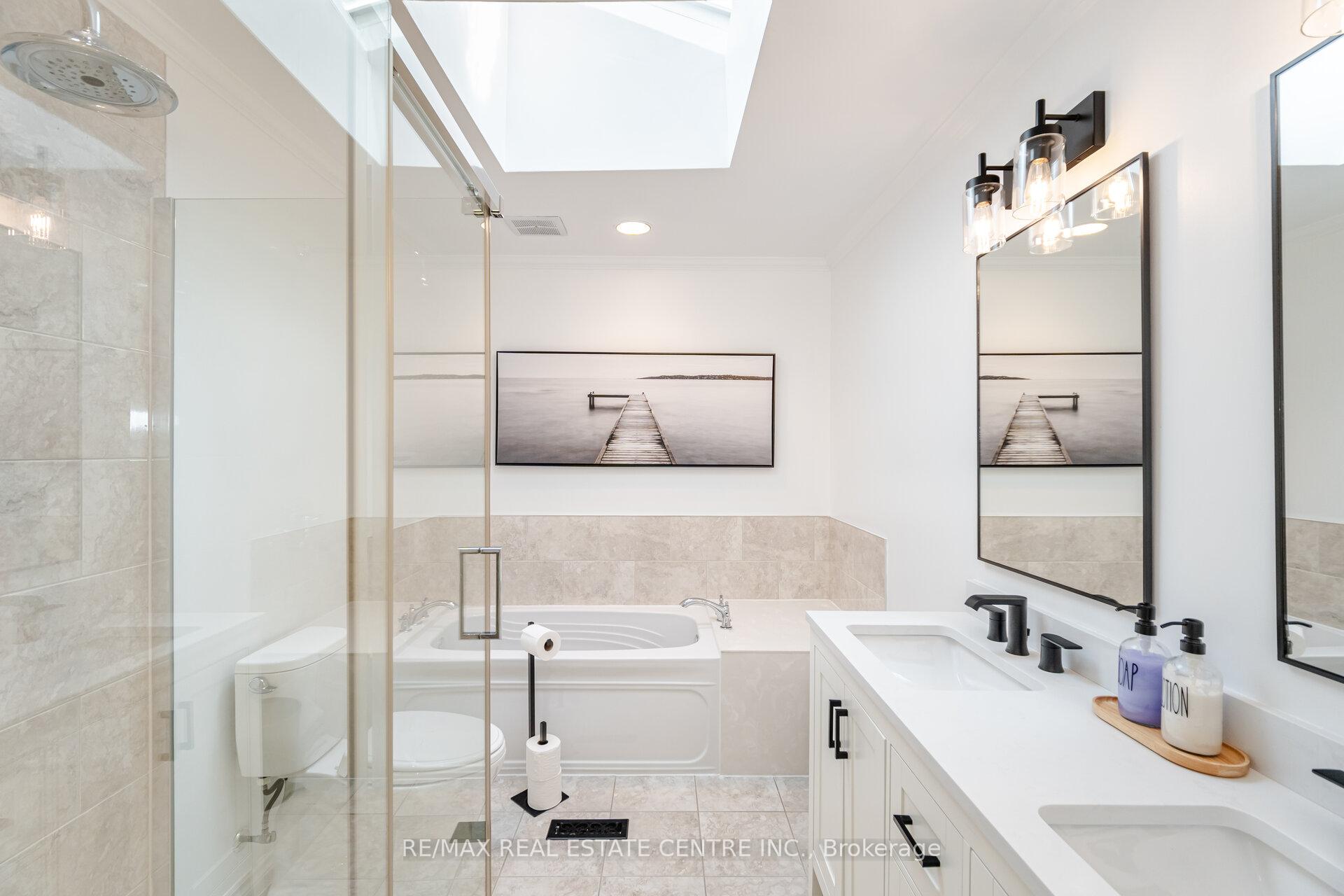 Photo 15 of 55 Mallard Crescent, Brampton, Central Park — HOMEH