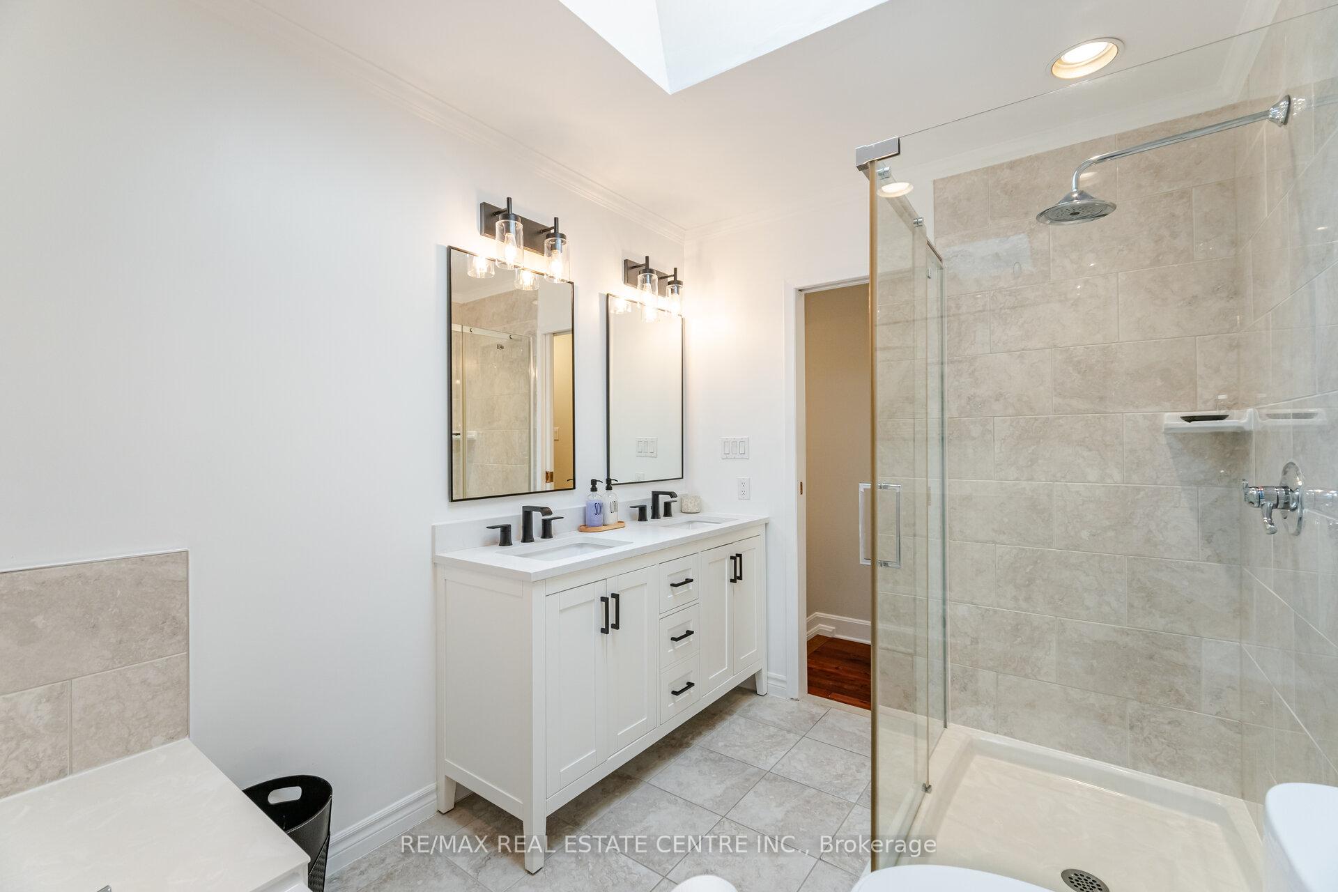 Photo 17 of 55 Mallard Crescent, Brampton, Central Park — HOMEH