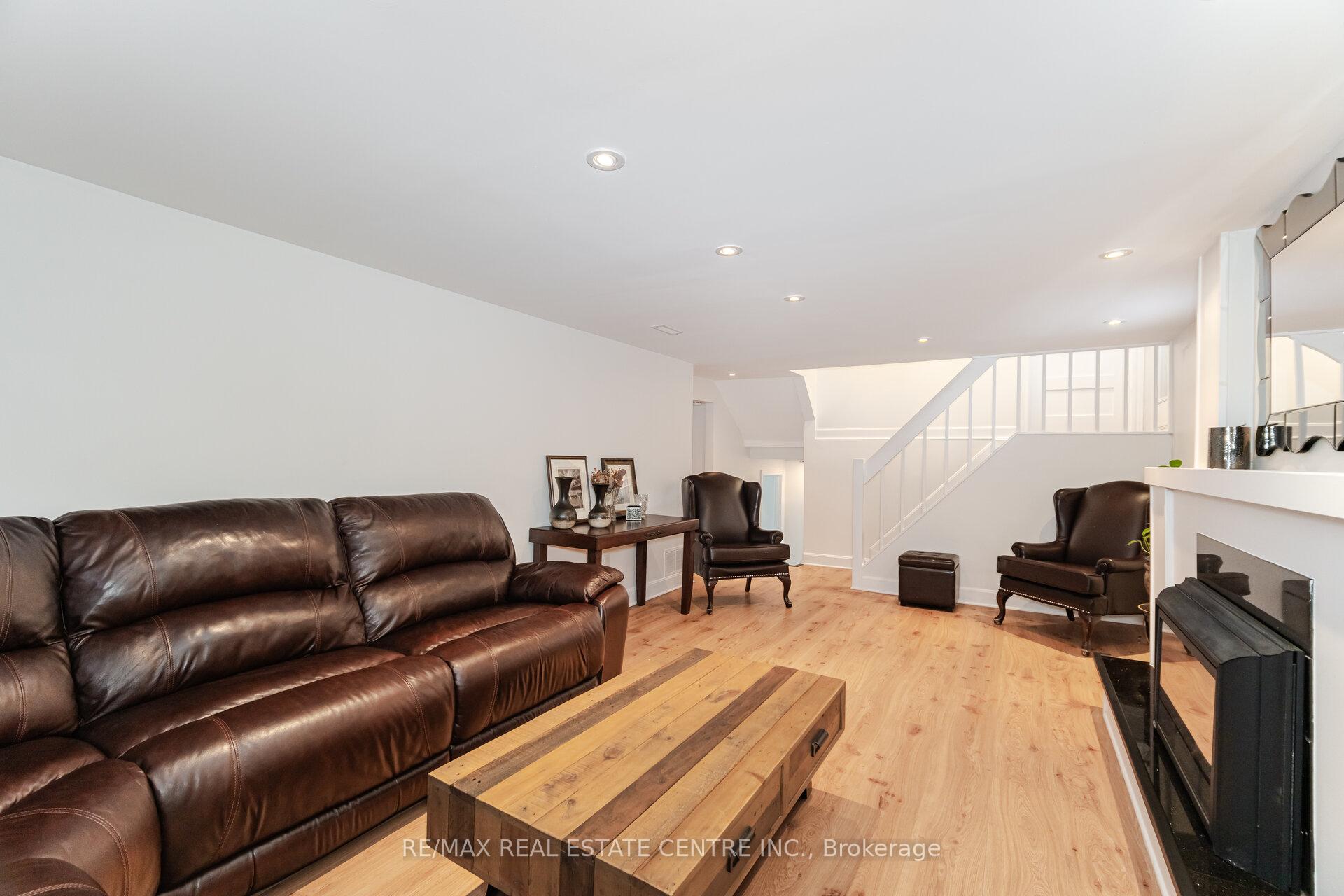 Photo 47 of 55 Mallard Crescent, Brampton, Central Park — HOMEH