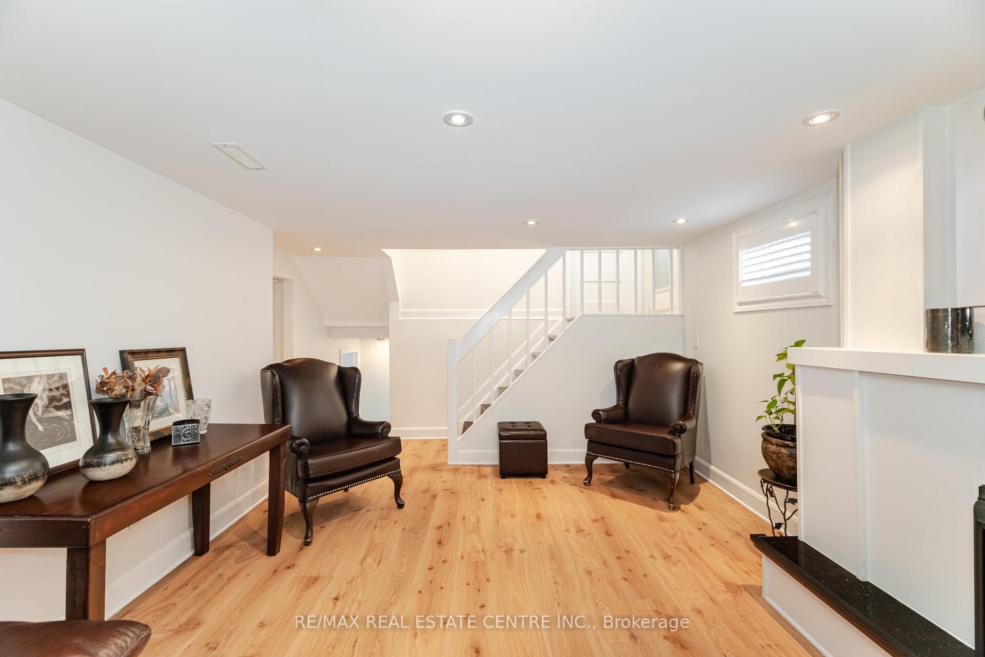 Photo 3 of 55 Mallard Crescent, Brampton, Central Park — HOMEH