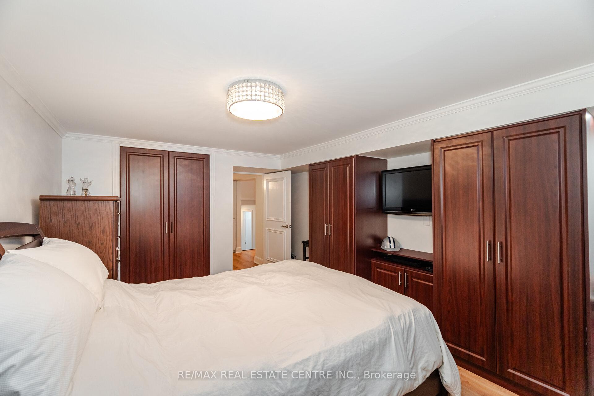 Photo 49 of 55 Mallard Crescent, Brampton, Central Park — HOMEH