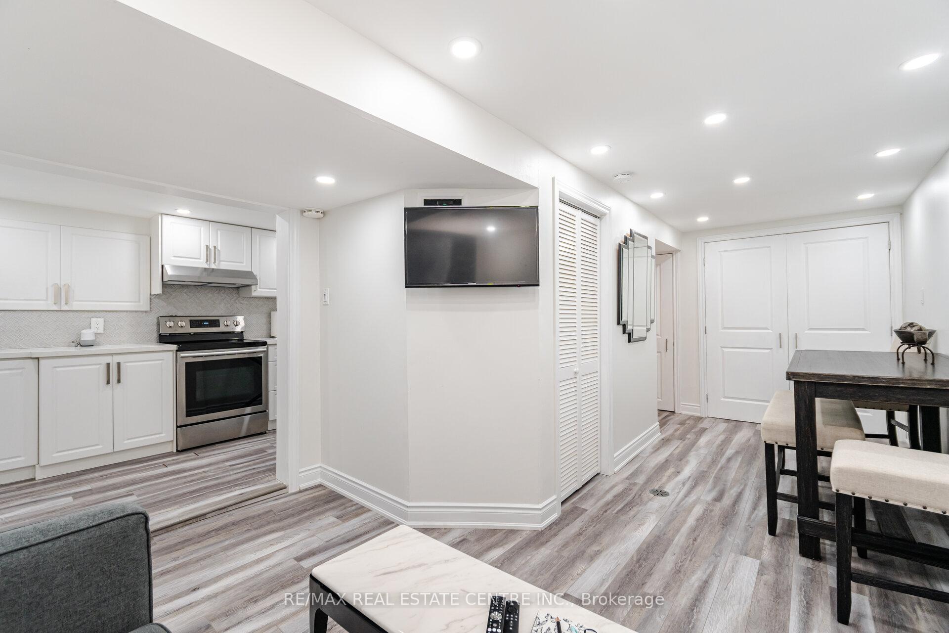 Photo 35 of 55 Mallard Crescent, Brampton, Central Park — HOMEH