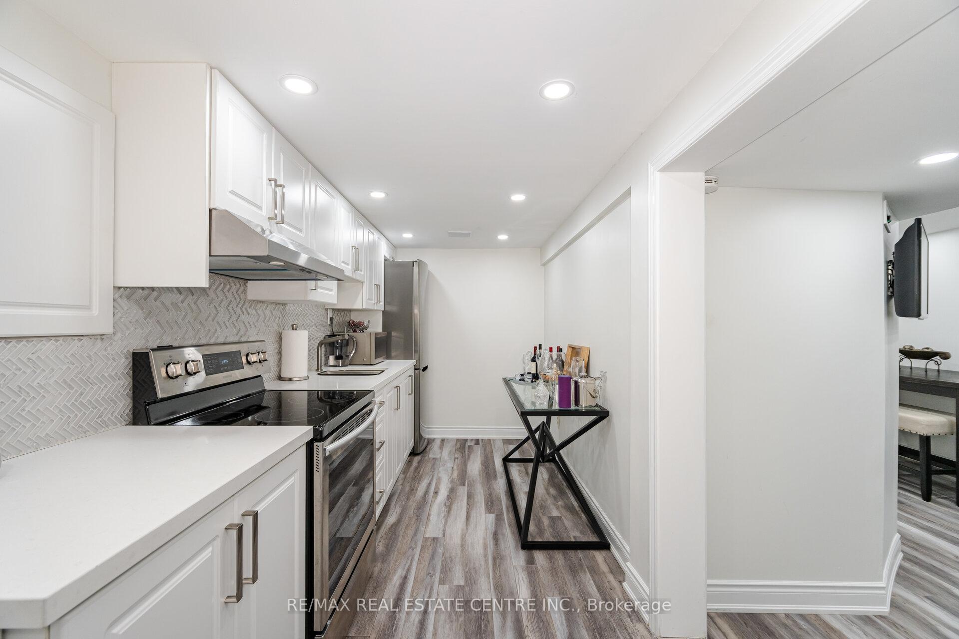 Photo 8 of 55 Mallard Crescent, Brampton, Central Park — HOMEH