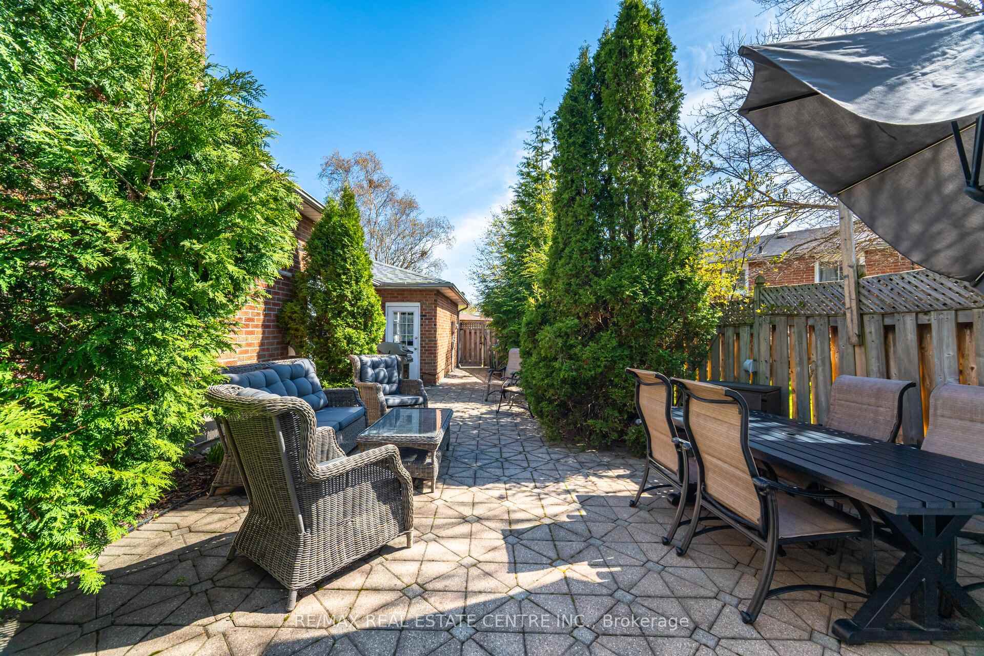 Photo 13 of 55 Mallard Crescent, Brampton, Central Park — HOMEH