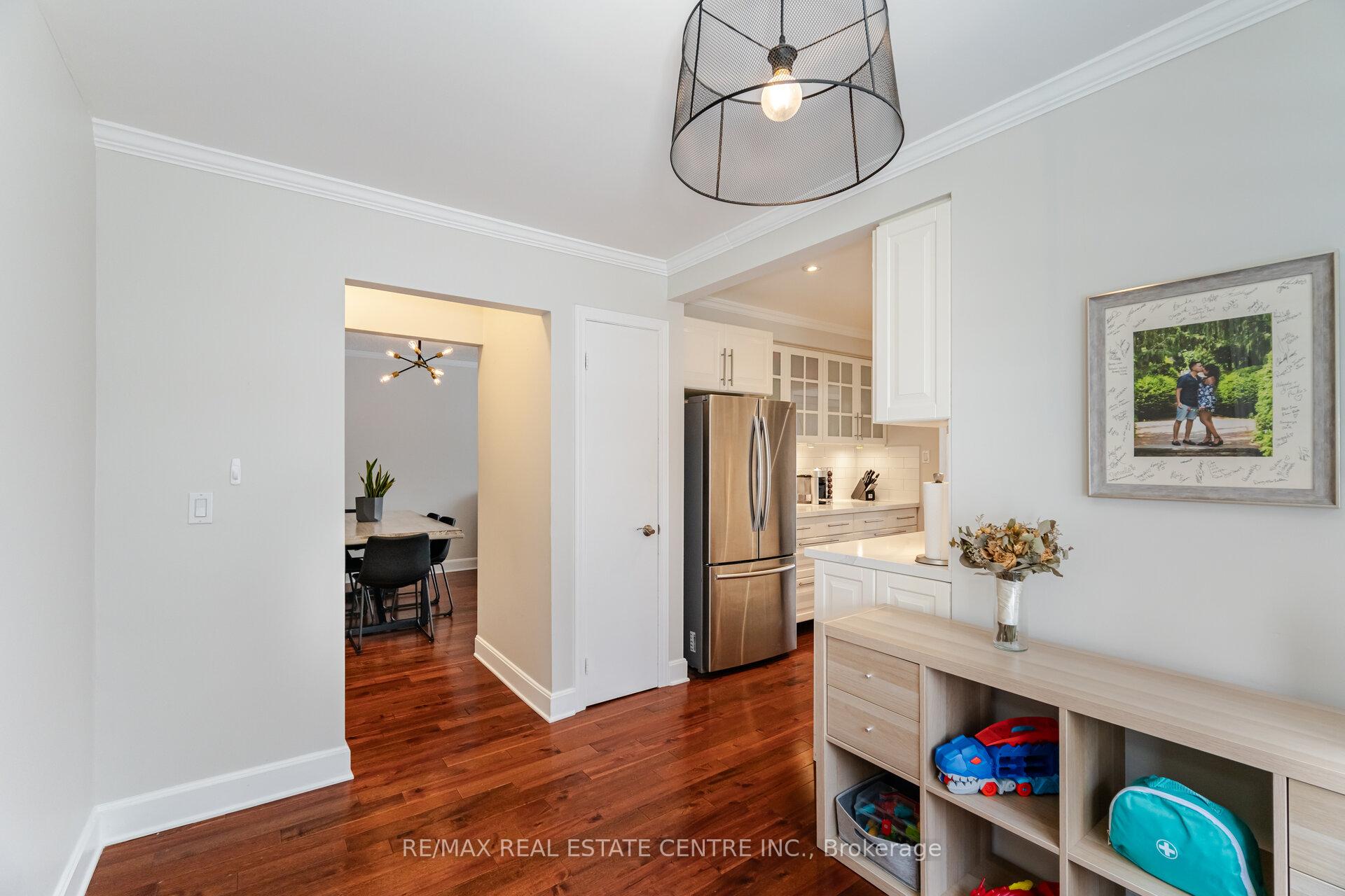 Photo 22 of 55 Mallard Crescent, Brampton, Central Park — HOMEH