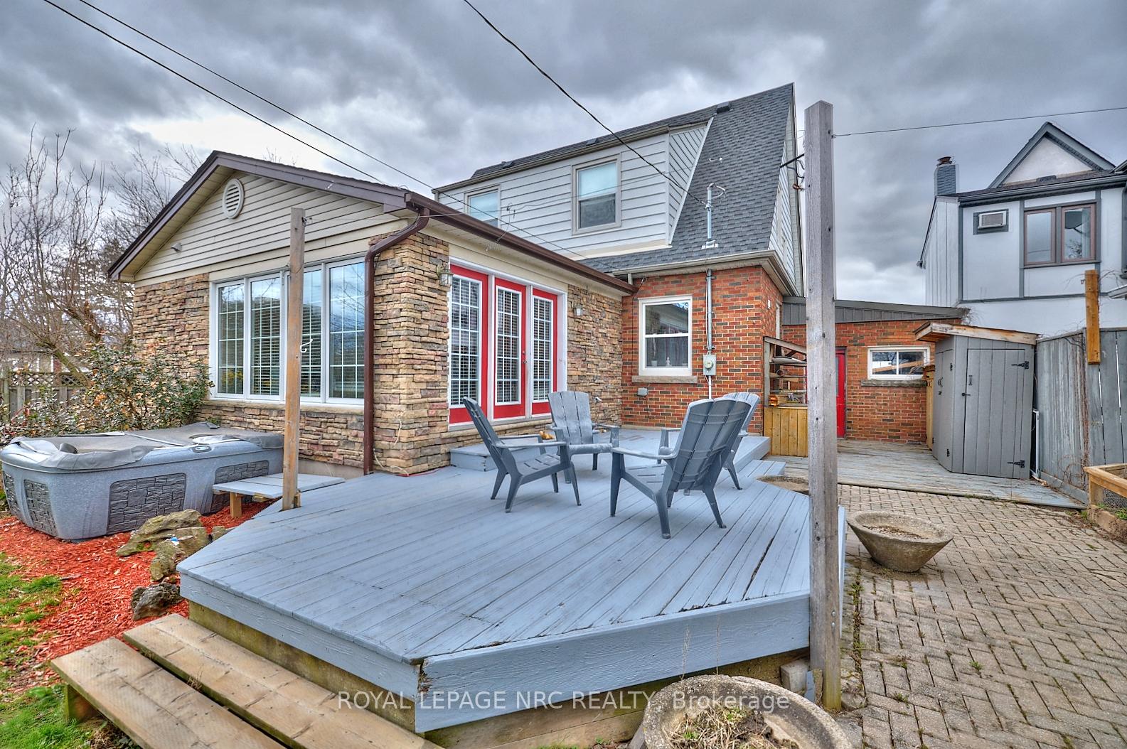 Photo 6 of 157 South Drive S, St. Catharines, Old Glenridge — HOMEH