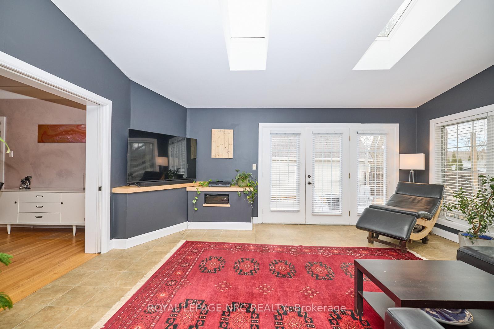 Photo 22 of 157 South Drive S, St. Catharines, Old Glenridge — HOMEH