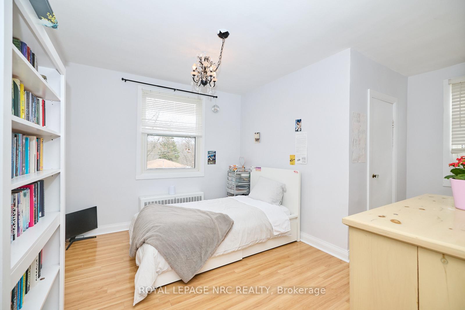 Photo 29 of 157 South Drive S, St. Catharines, Old Glenridge — HOMEH