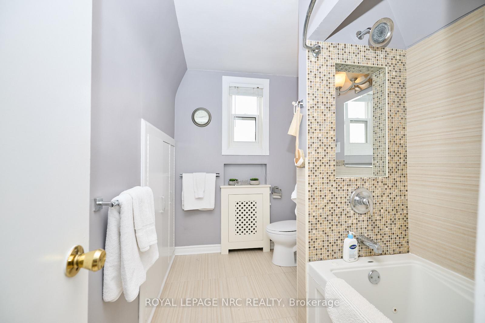 Photo 33 of 157 South Drive S, St. Catharines, Old Glenridge — HOMEH