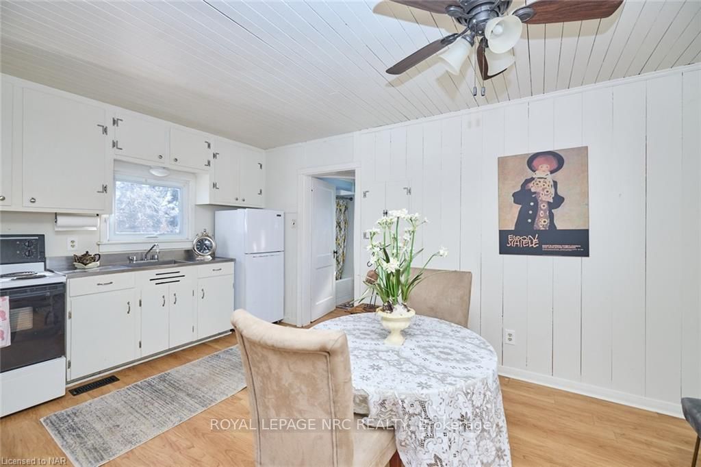 Photo 9 of 10 Colton Avenue, St. Catharines, Port Dalhousie — HOMEH