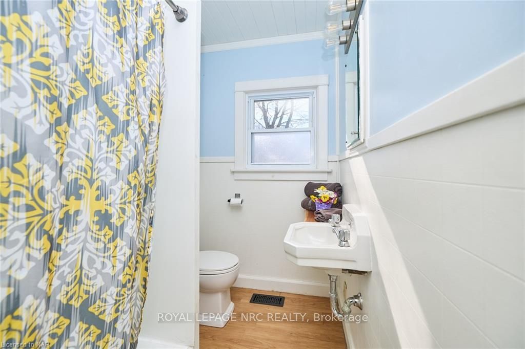 Photo 10 of 10 Colton Avenue, St. Catharines, Port Dalhousie — HOMEH