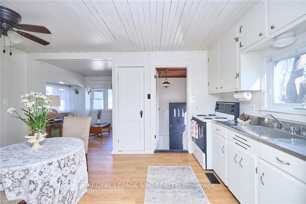 Photo 13 of 10 Colton Avenue, St. Catharines, Port Dalhousie — HOMEH
