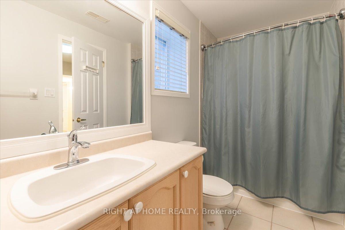 Photo 20 of 4 Hewitt Place, Barrie, Georgian Drive — HOMEH