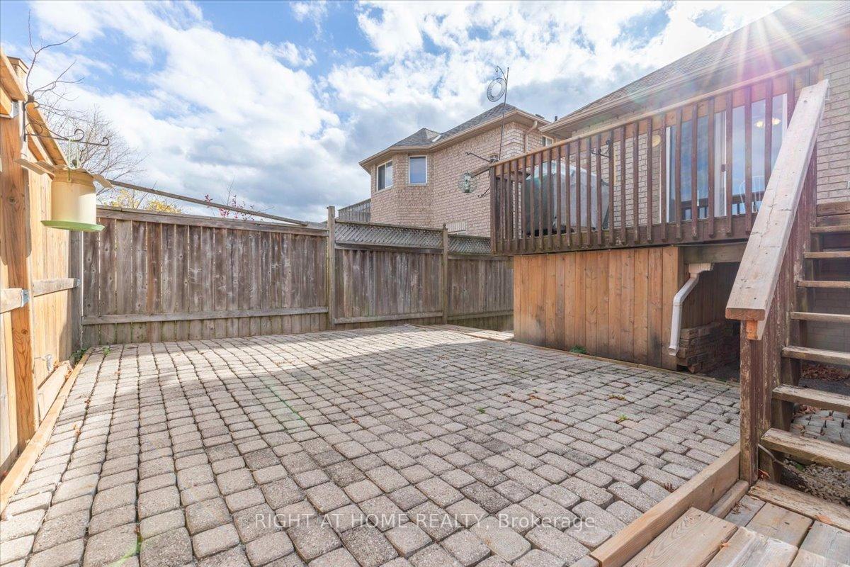 Photo 22 of 4 Hewitt Place, Barrie, Georgian Drive — HOMEH