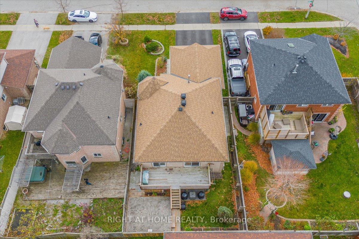 Photo 23 of 4 Hewitt Place, Barrie, Georgian Drive — HOMEH