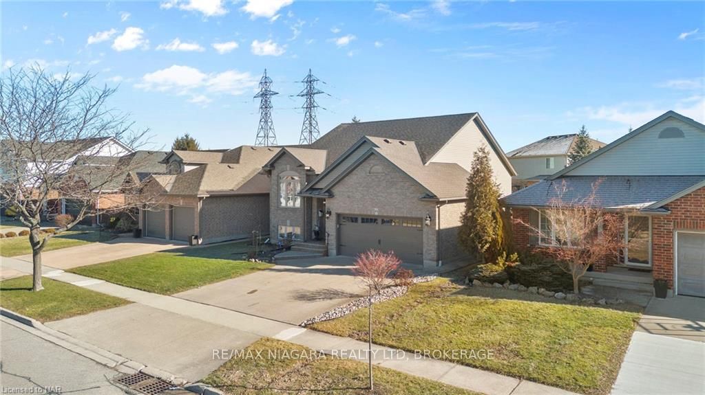 Photo 2 of 44 Vansickle Road, St. Catharines, Rykert/Vansickle — HOMEH