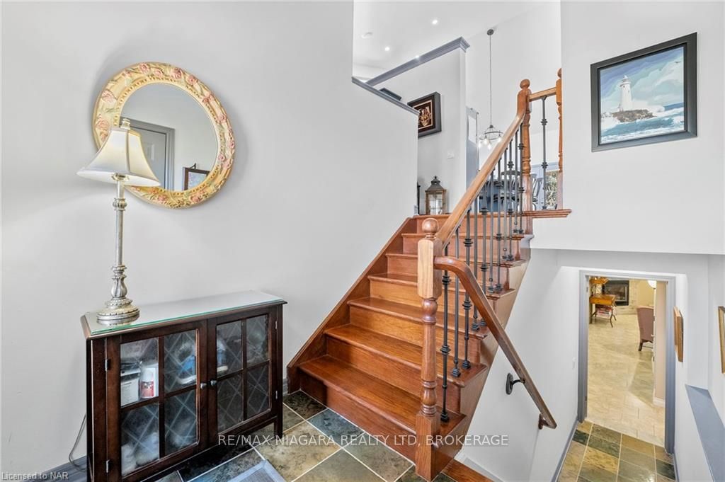 Photo 3 of 44 Vansickle Road, St. Catharines, Rykert/Vansickle — HOMEH