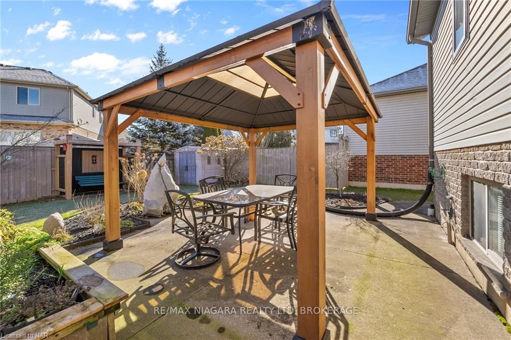 Photo 29 of 44 Vansickle Road, St. Catharines, Rykert/Vansickle — HOMEH