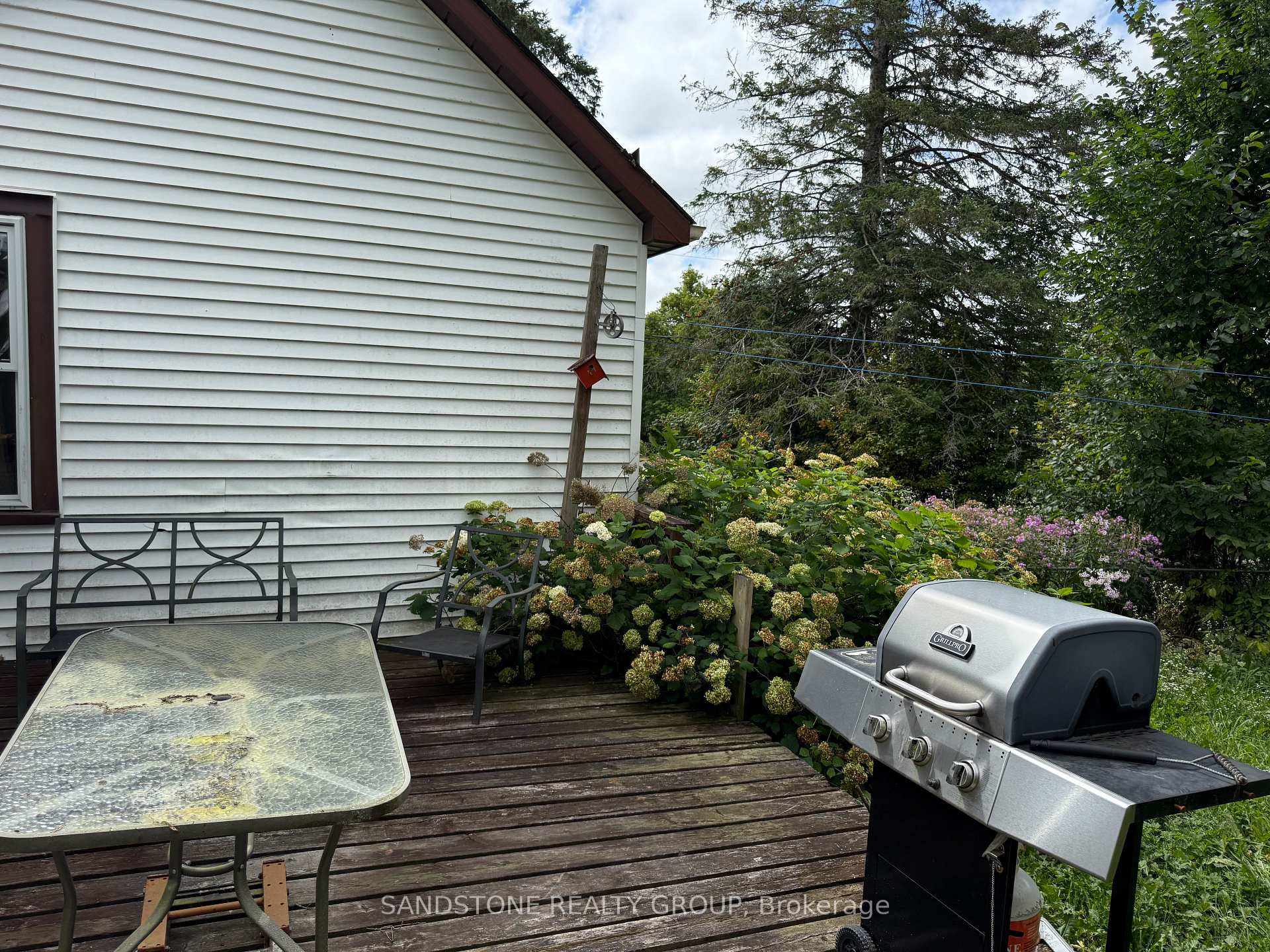 Photo 4 of 137 Simpson Street, Burk's Falls — HOMEH